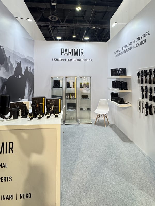 PARIMIR stand, front view